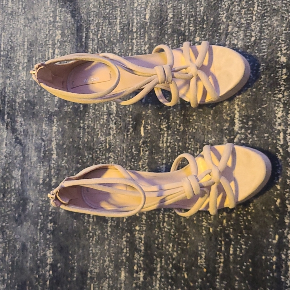Bought a different  pair